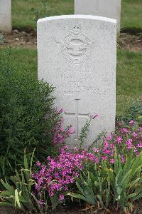 Hanover War Cemetery - Ling, James Gordon Richmond