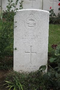 Hanover War Cemetery - Lingley, Norman Frank