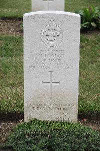 Hanover War Cemetery - Lodge, Howard Johnson