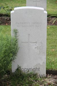 Hanover War Cemetery - Lomax, Patricia