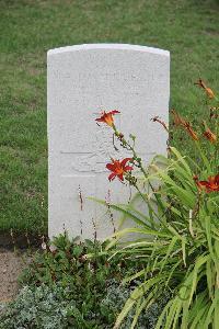 Hanover War Cemetery - Loveridge, Michael Arthur