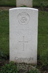 Hanover War Cemetery - Luckhurst, Sidney John