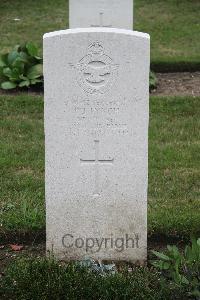 Hanover War Cemetery - Lynch, Patrick Joseph