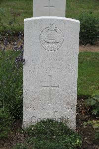 Hanover War Cemetery - Lyons, Frank Vernon