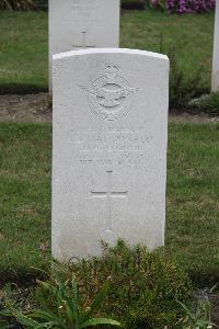 Hanover War Cemetery - MacDonald, Ronald James