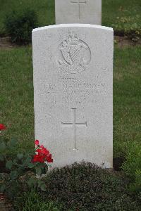 Hanover War Cemetery - MacFadden, John Terence Moore