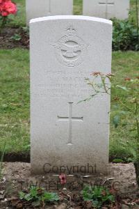 Hanover War Cemetery - MacKey, Vincent J.