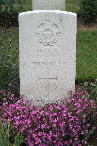 Hanover War Cemetery - MacMeikan, Henry Stanley