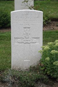 Hanover War Cemetery - MacPherson, Thomas Ian