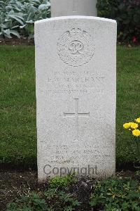 Hanover War Cemetery - Marchant, Ernest William