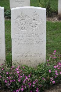 Hanover War Cemetery - Marshall, Alan Matthew