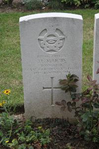 Hanover War Cemetery - Martin, John Livingstone