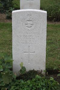 Hanover War Cemetery - Mason, George Edward