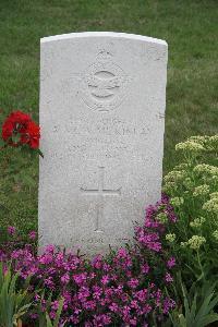 Hanover War Cemetery - McKinlay, Alexander McAuslan