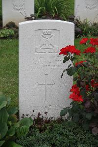 Hanover War Cemetery - McManus, F