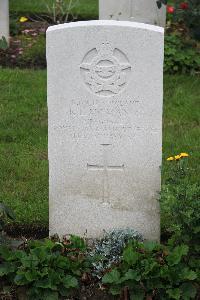 Hanover War Cemetery - McManus, Rodney Lewis