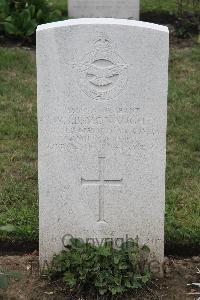 Hanover War Cemetery - McNaught, William James Bryden