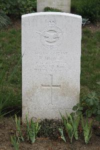 Hanover War Cemetery - McNeil, Francis