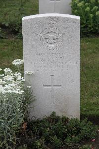 Hanover War Cemetery - McVey, Francis Gerrard