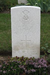 Hanover War Cemetery - Miller, C