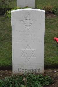 Hanover War Cemetery - Miller, David