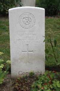 Hanover War Cemetery - Miller, Robert Walker