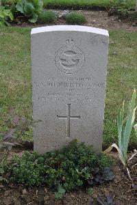 Hanover War Cemetery - Mitchell, Richard Angelo