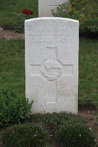 Hanover War Cemetery - Morgan, William Wynne