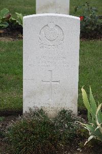 Hanover War Cemetery - Morris, Richard William