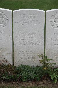 Hanover War Cemetery - Mortimer, Arthur Woodburn