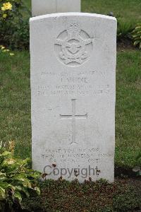 Hanover War Cemetery - Mudie, James