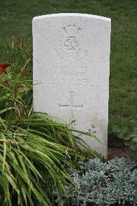 Hanover War Cemetery - Murray, J