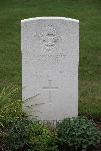 Hanover War Cemetery - Neil, William Alexander Stevenson