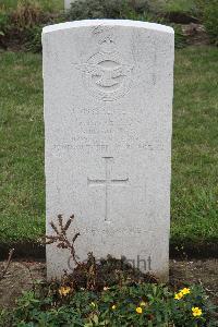 Hanover War Cemetery - Nelson, Gordon Abraham