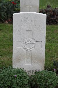 Hanover War Cemetery - Nelson, Ronald Herbert