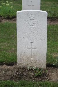 Hanover War Cemetery - Noonan, George Bernard