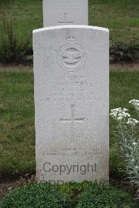 Hanover War Cemetery - Norgrove, John