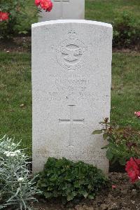 Hanover War Cemetery - North, Thomas Leslie