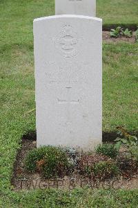 Hanover War Cemetery - Nutt, Joseph Henry