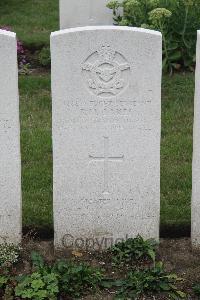 Hanover War Cemetery - Oakes, Ronald Mansfield