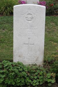 Hanover War Cemetery - Openshaw, Frederick