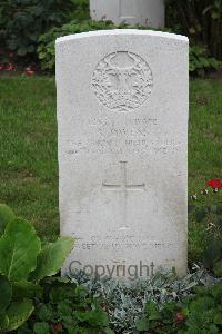 Hanover War Cemetery - Owens, Robert