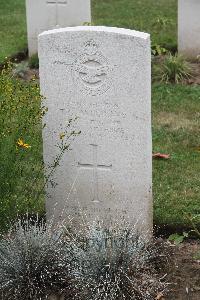 Hanover War Cemetery - Palgrave, Thomas George