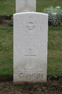 Hanover War Cemetery - Palmer, Phillip John