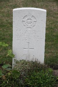 Hanover War Cemetery - Parry, Thomas Campbell