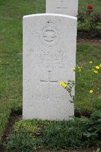 Hanover War Cemetery - Parsons, Desmond John