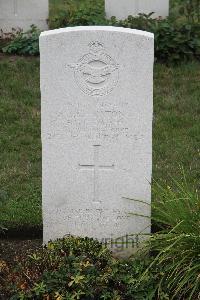 Hanover War Cemetery - Paton, James Eric Frederick