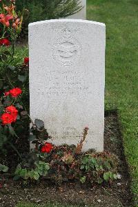 Hanover War Cemetery - Pemble, Douglas Howard