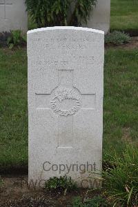 Hanover War Cemetery - Perrers, Frederick Leonard