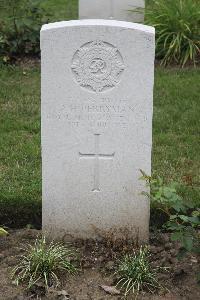 Hanover War Cemetery - Perryman, Alan Henry